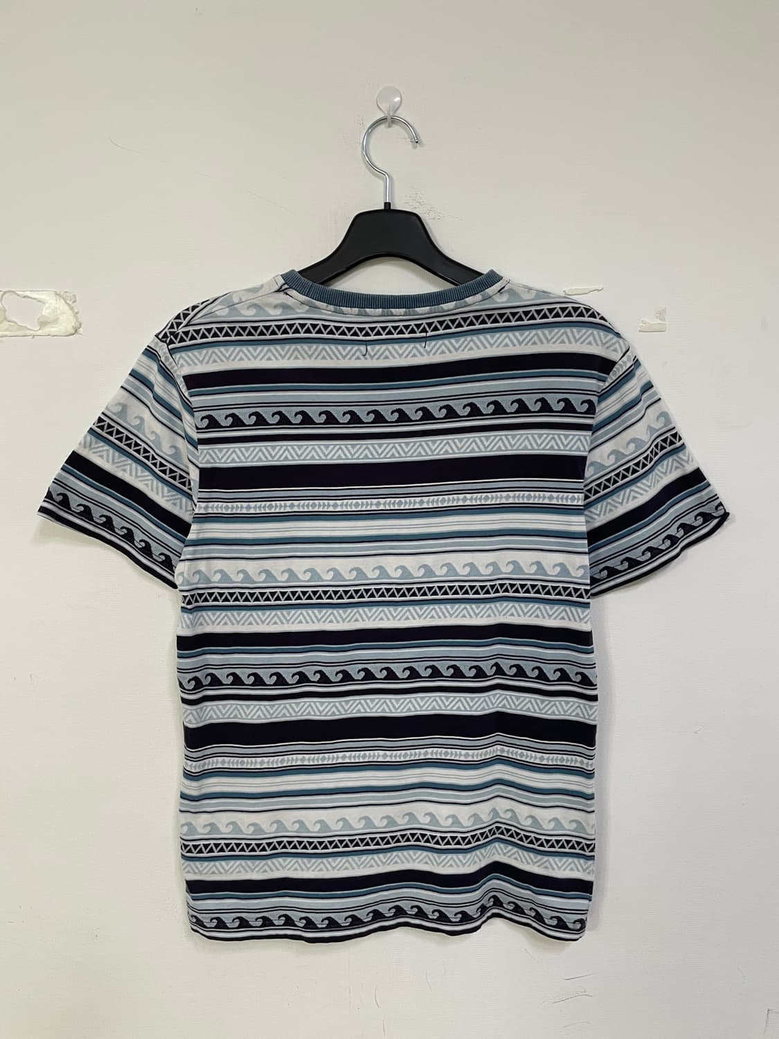 인더애틱 반팔 티셔츠 상품이미지3