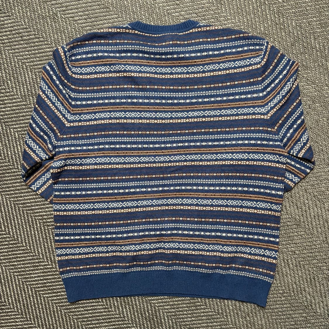 Joseph&Lyman 패턴 브이넥 니트(L) 상품이미지2