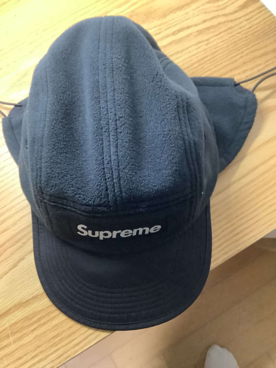 24fw 슈프림 폴라텍 이어플랩 캠프캡 상품이미지1