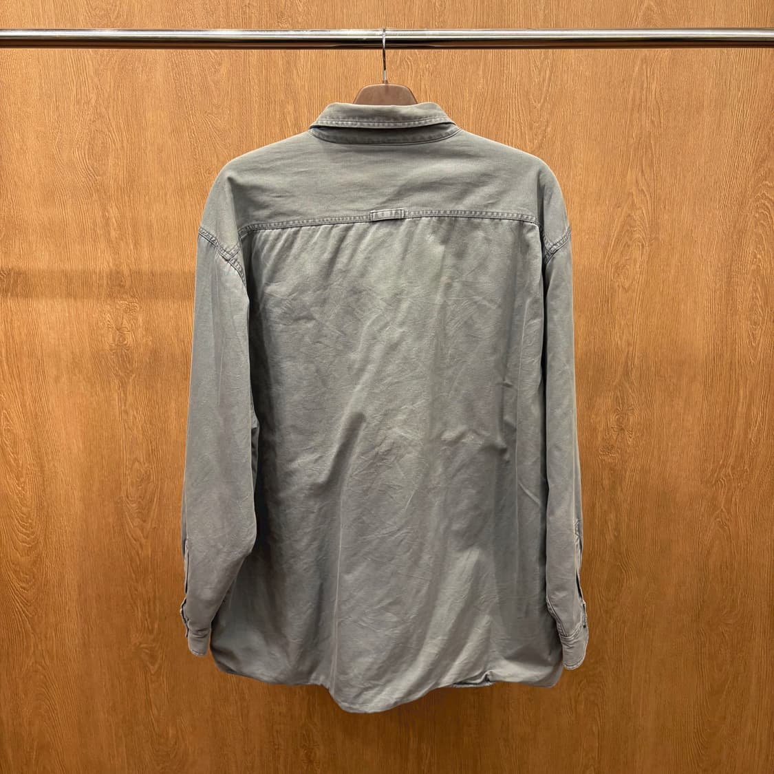 리바이스 셔츠 자켓 쉐르파 안감 플랩 포켓 디테일 레귤러핏 그레이 상품이미지3