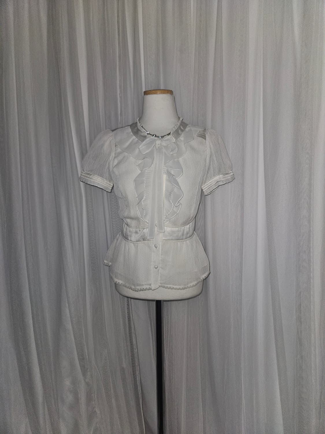 romantic soup 스노우 화이트 히메 리본 퍼프 블라우스 상품이미지2