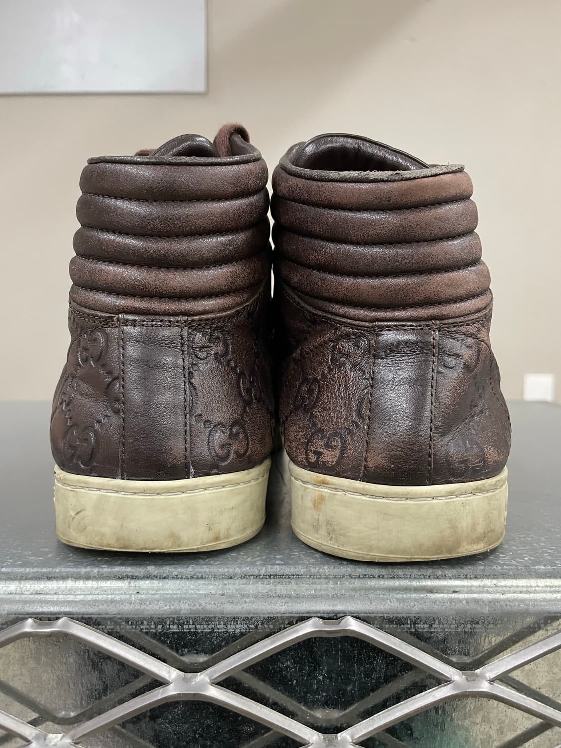 구찌 레더 하이탑 스니커즈 브라운 7 상품이미지3