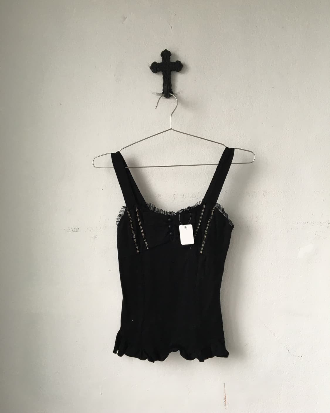 Frill button point sleeveless 상품이미지2