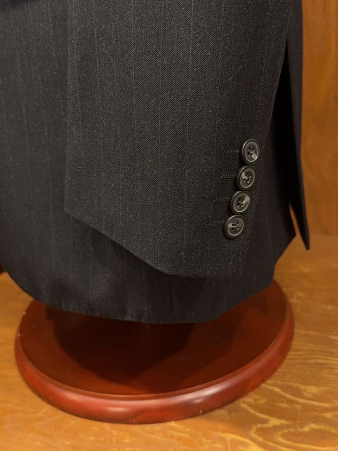 꼬르넬리아니 수트 상품이미지3