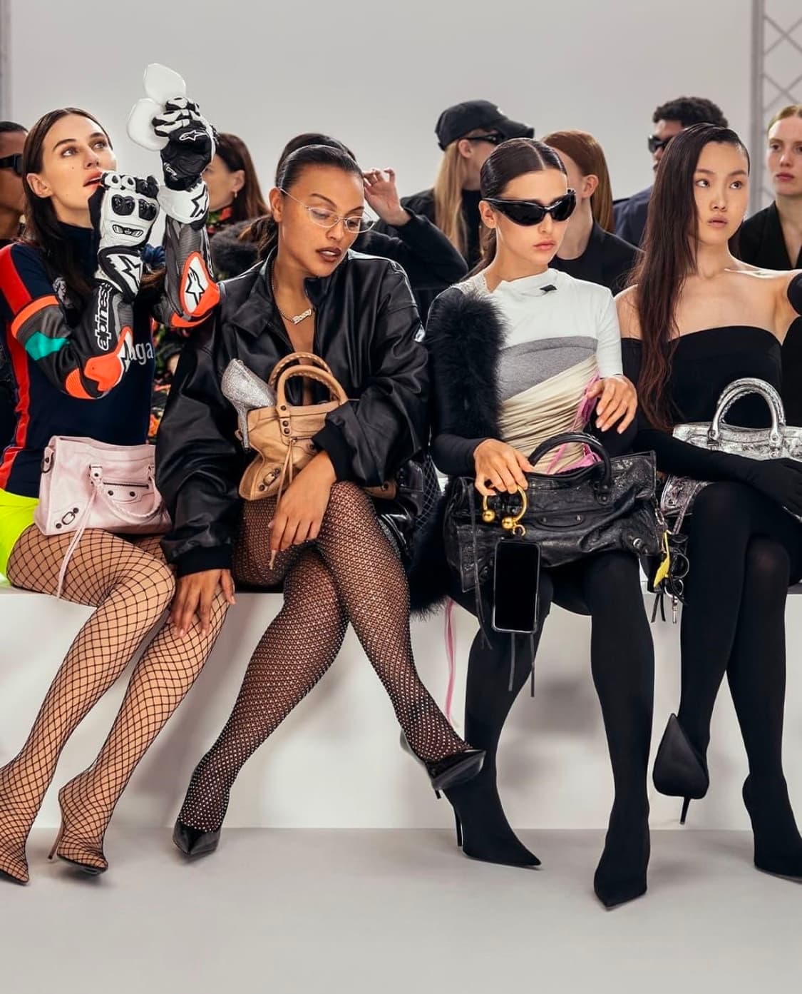 발렌시아가 클래식 모터백 네오민트 상품이미지10