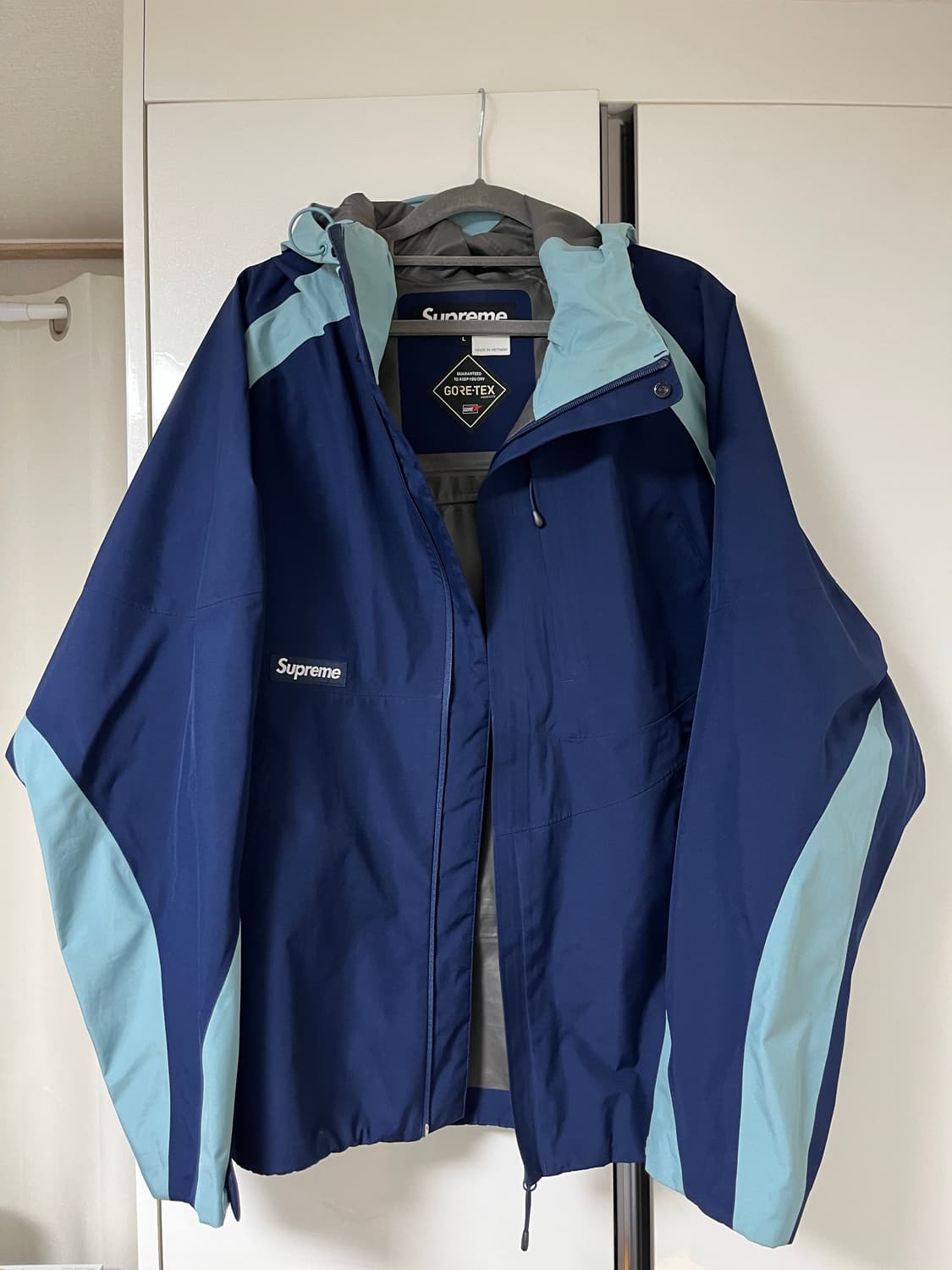 슈프림 고어텍스 팩라이트 자켓 L 상품이미지1