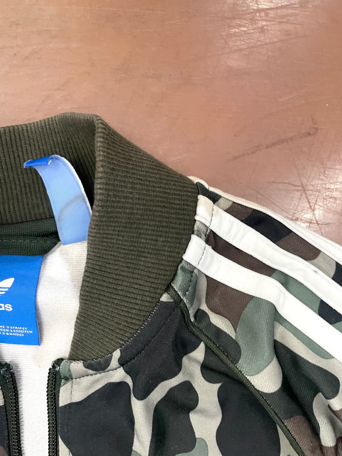  Adidas three-line camo zip-up 상품이미지5