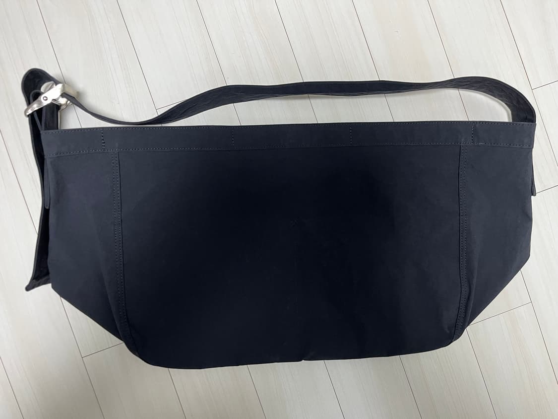 ENDS AND MEANS 엔즈앤드민즈 뉴스페이퍼백 (블랙/새상품) 상품이미지4