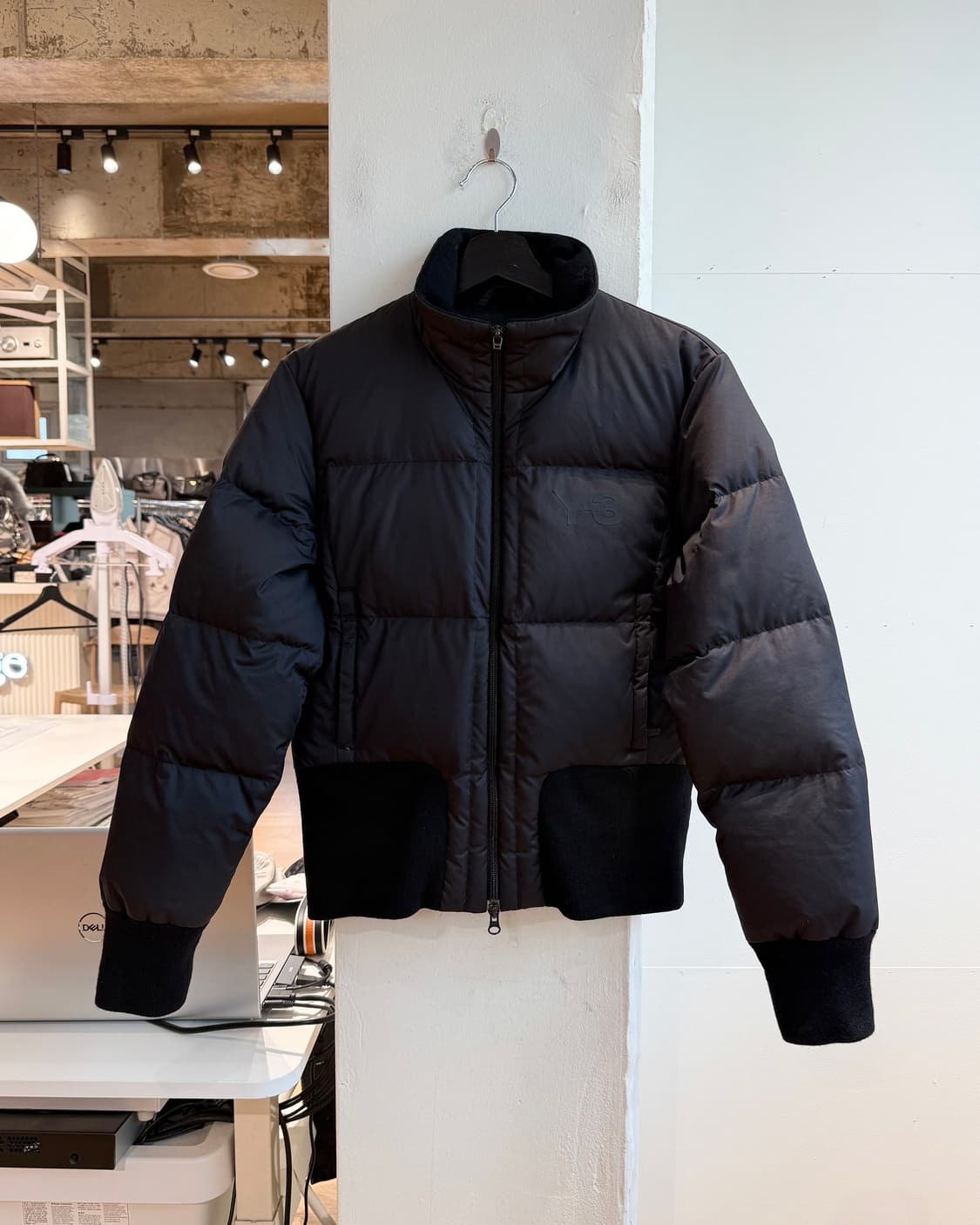 y-3 블랙 클래식 다운 패딩 점퍼  상품이미지2