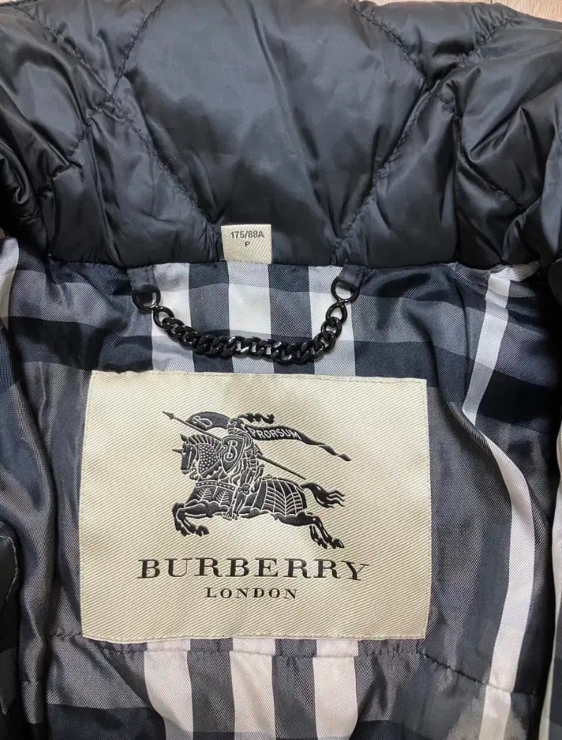 버버리프로섬  숏패딩점퍼(새상품) 상품이미지3