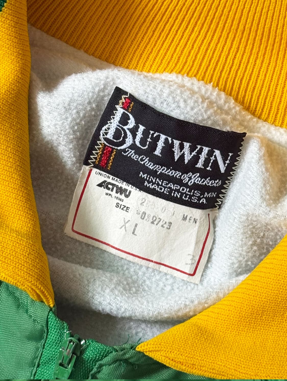 80s USA BUTWIN 빈티지 나일론 풀오버 (105-108) 상품이미지3