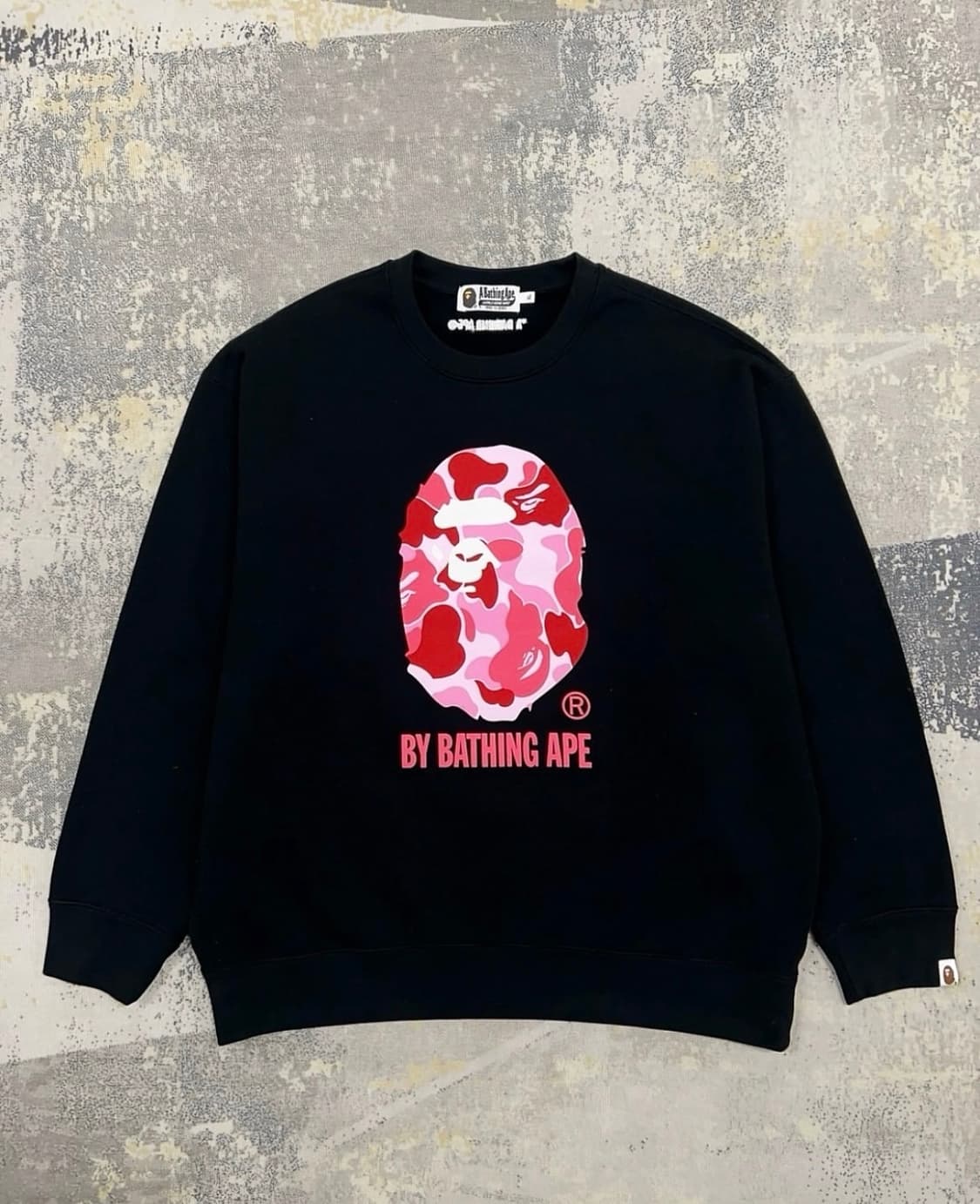 베이프 Bape 컬러 빅로고 맨투맨 블랙 상품이미지1