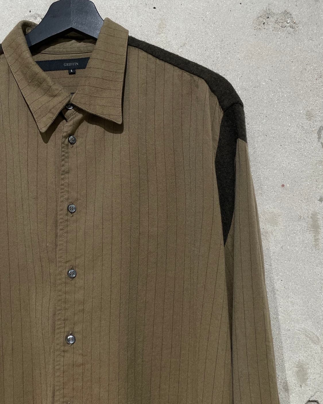 그리핀 브라운 울 패널 스트라이프 셔츠 상품이미지3