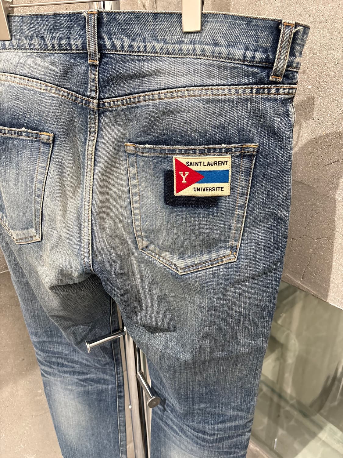 생로랑 백패치 스키니 데님 팬츠  상품이미지3