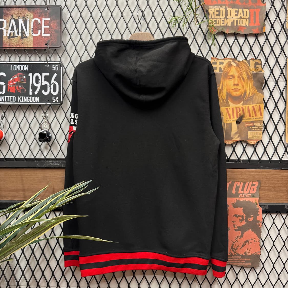 NBA X 시카고불스 후드티 전면 빅로고 포인트 블랙 레드 상품이미지2