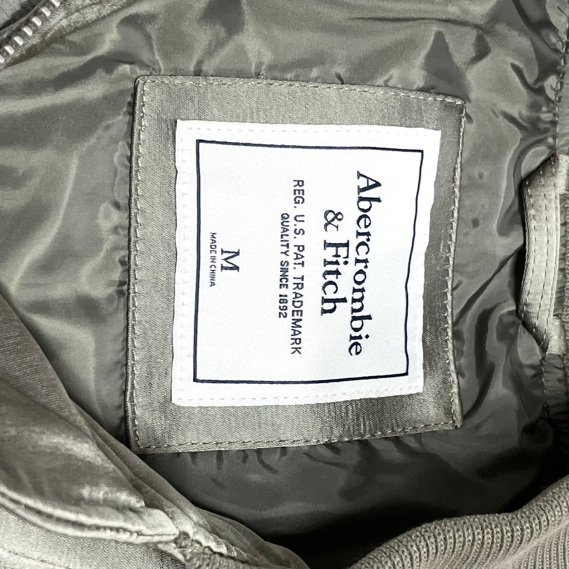 아베크롬비 카키 새틴 봄버자켓 블루종 여성M  상품이미지4