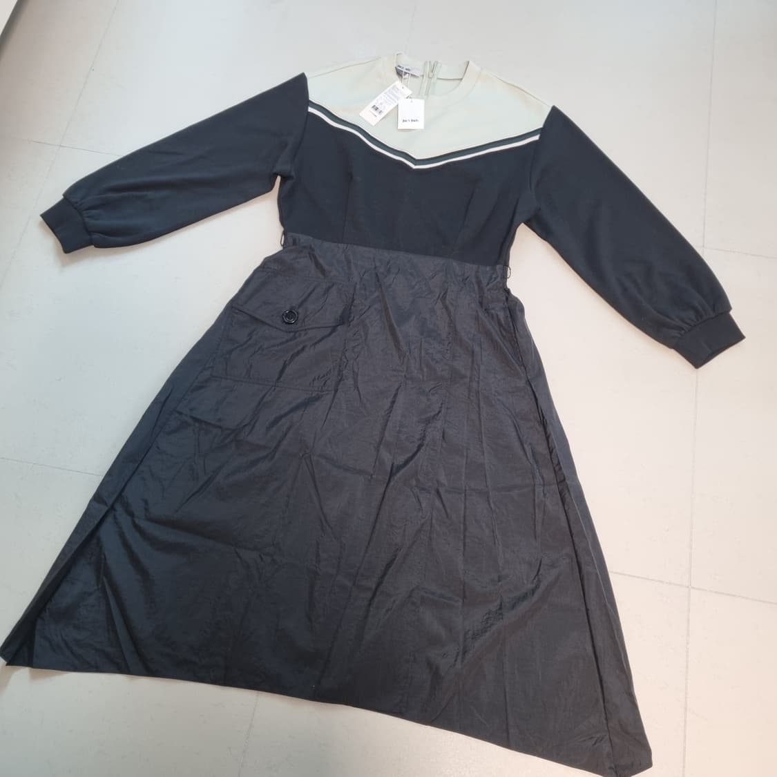 쥬시쥬디 우븐 배색 져지원피스 상품이미지4