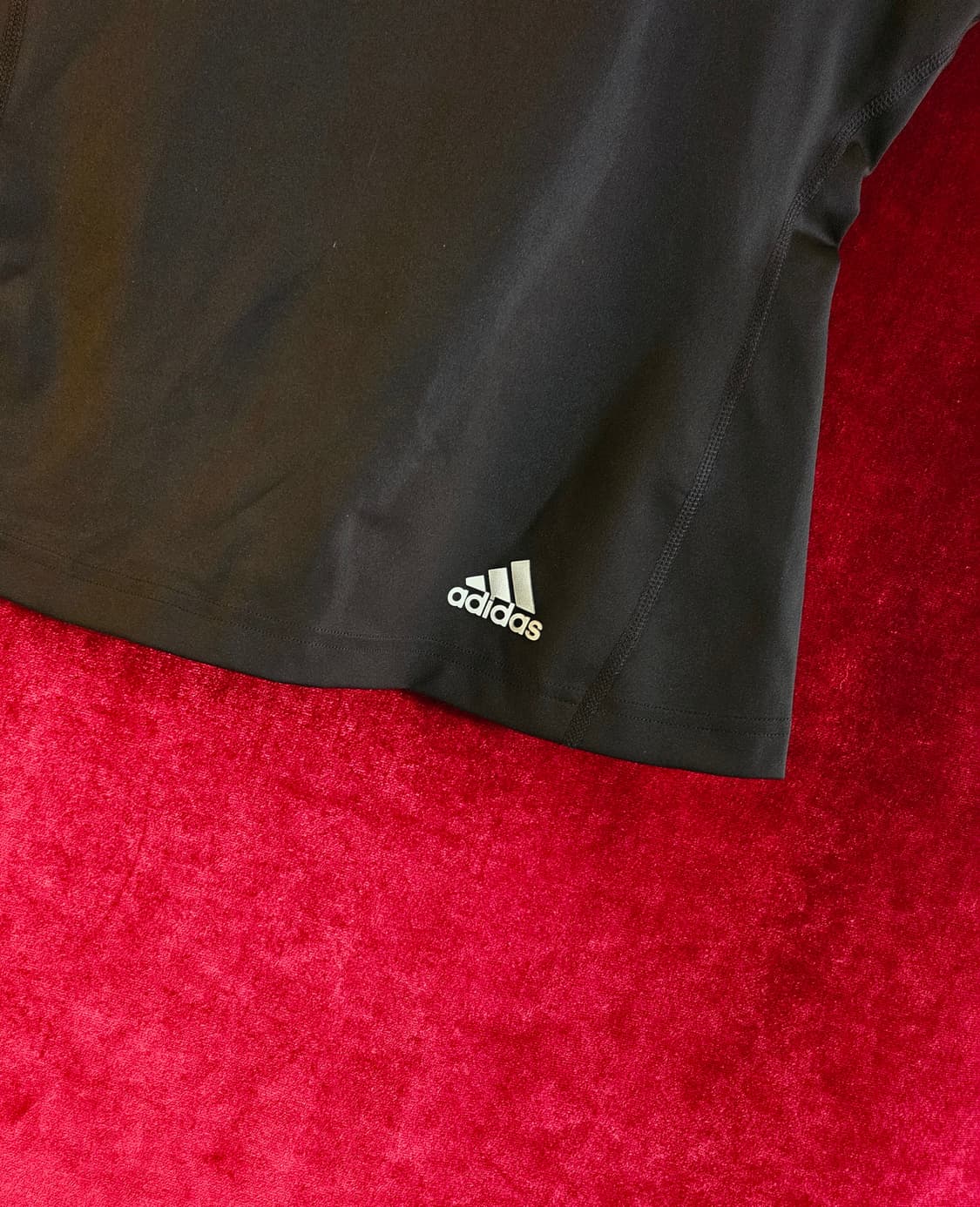 아디다스(Adidas) 스포츠 기능성 브라탑 슬림핏 반팔티셔츠 상품이미지4