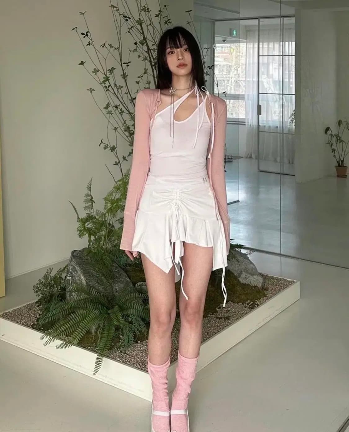 뉴얼린 스트링 셔링 언발 스커트 블랙 S 상품이미지2