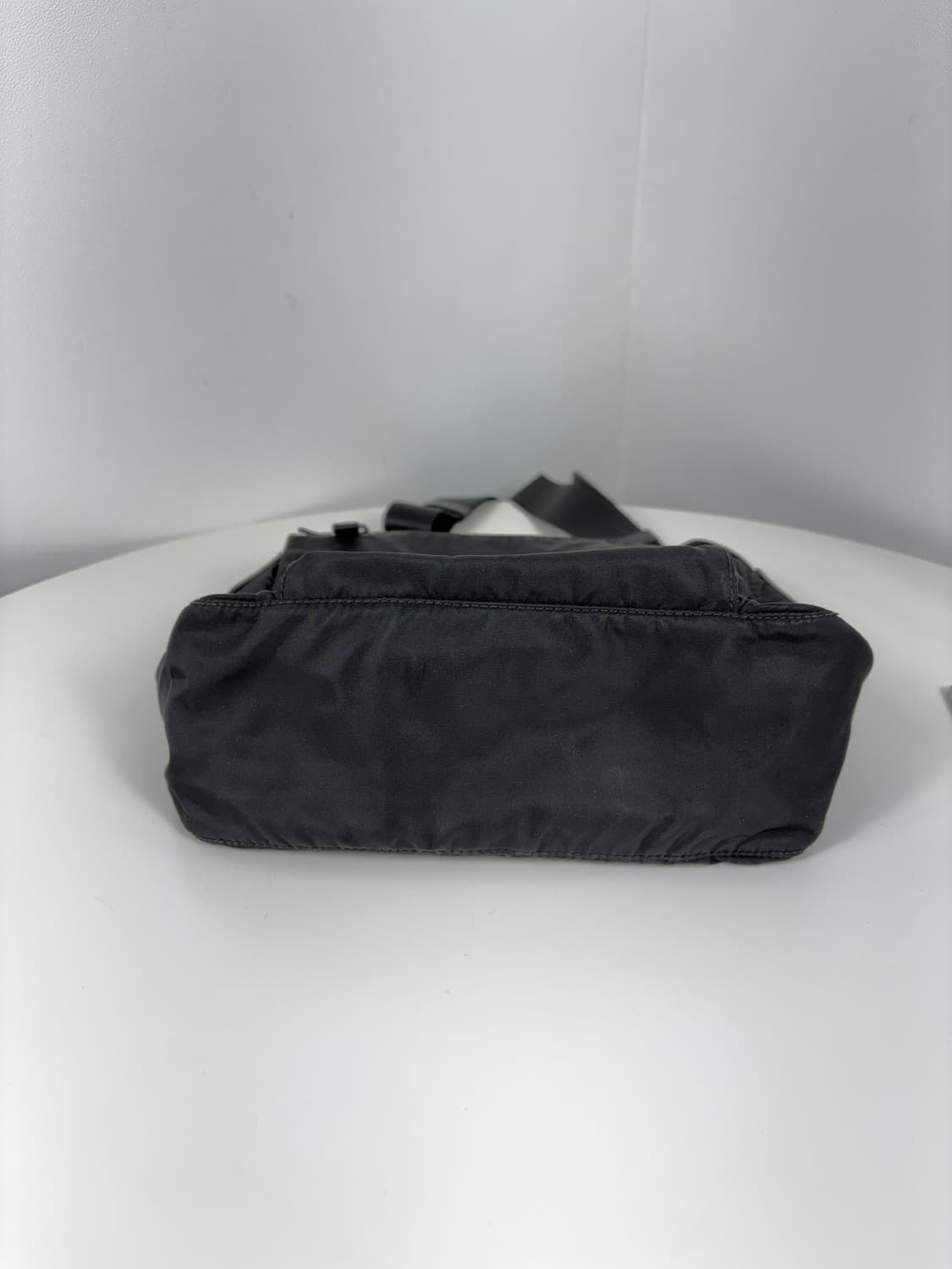 프라다 나일론 크로스백 메신저백 상품이미지6