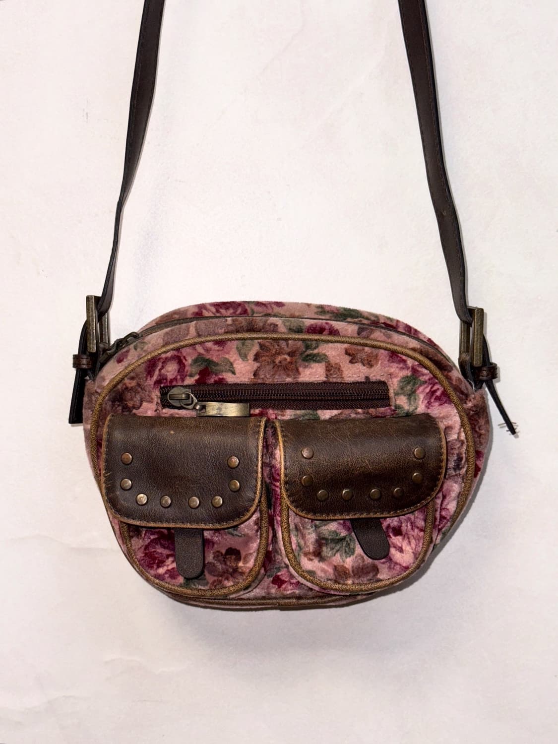 Indi pink bohemian flower velvet 크로스백  상품이미지1