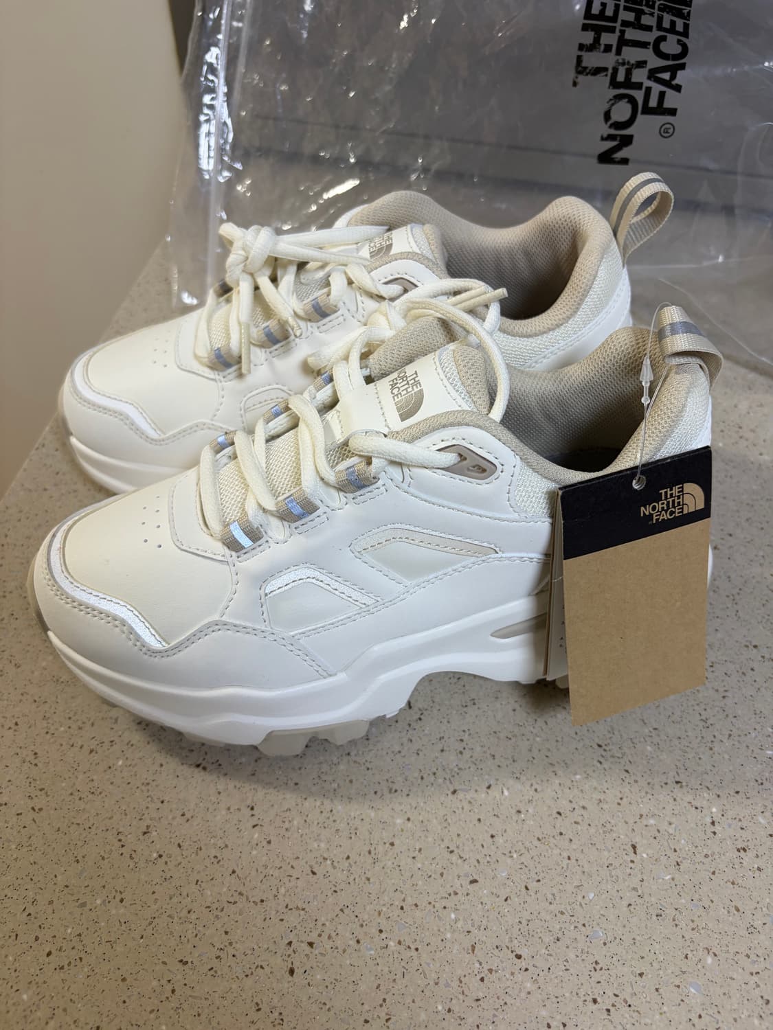 노스페이스 운동화 230 새상품 상품이미지1