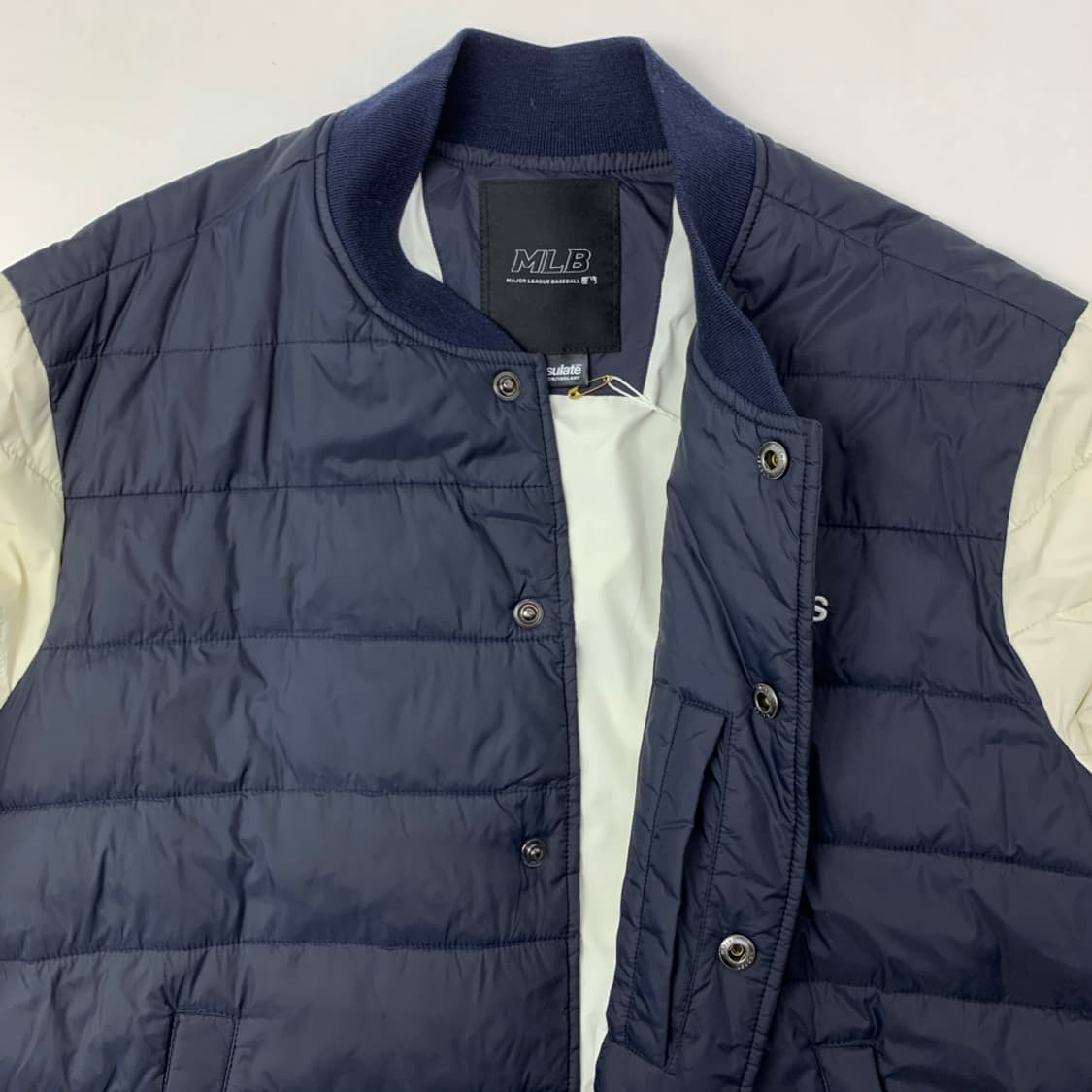 [100/정품] MLB 양키즈 봄버 자켓 L1-0030 상품이미지3