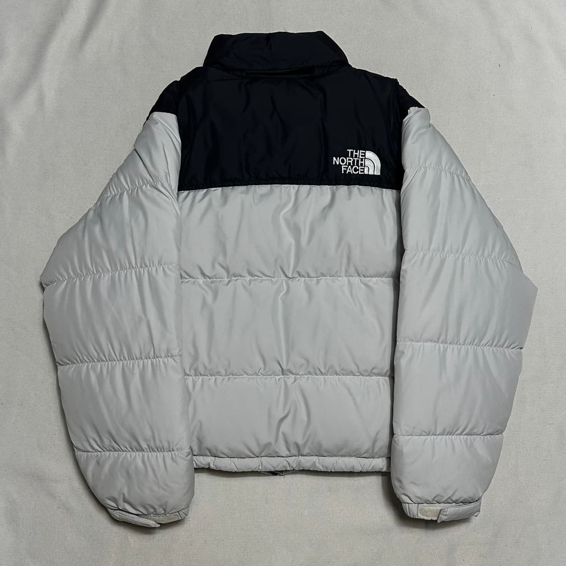 L 노스페이스 화이트 눕시 다운 패딩 상품이미지3