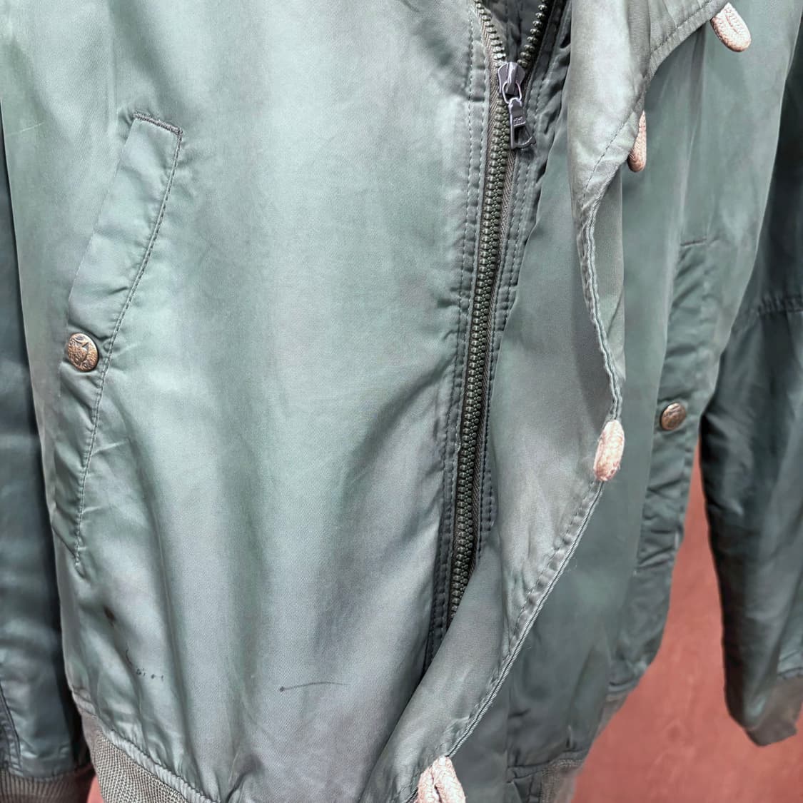 디젤 파일럿 항공 점퍼 페이크 퍼 카라 후드 밀리터리 포켓 디테일 카키 상품이미지8