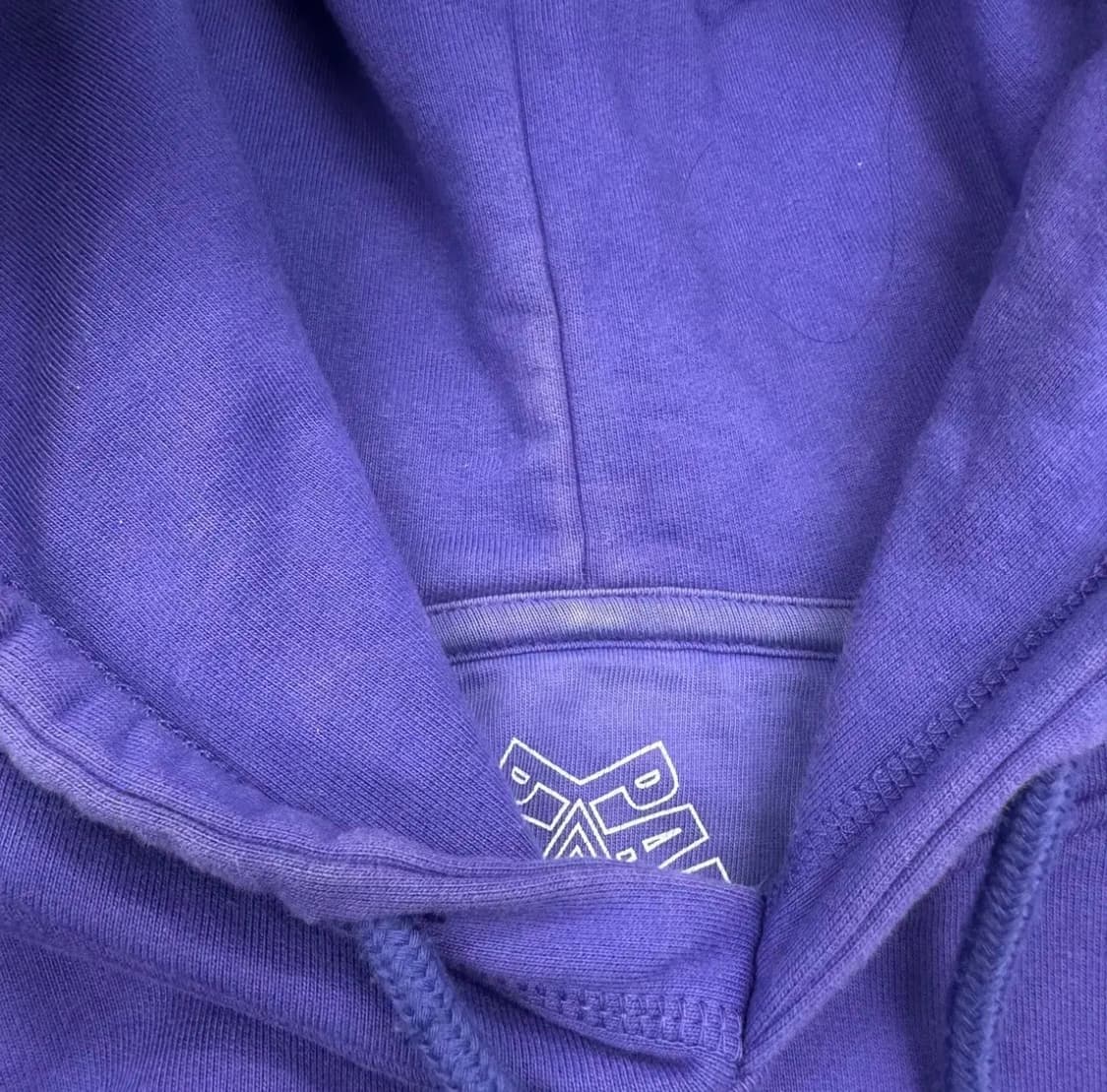 팔라스 트라이디지 22fw 후드티 상품이미지5