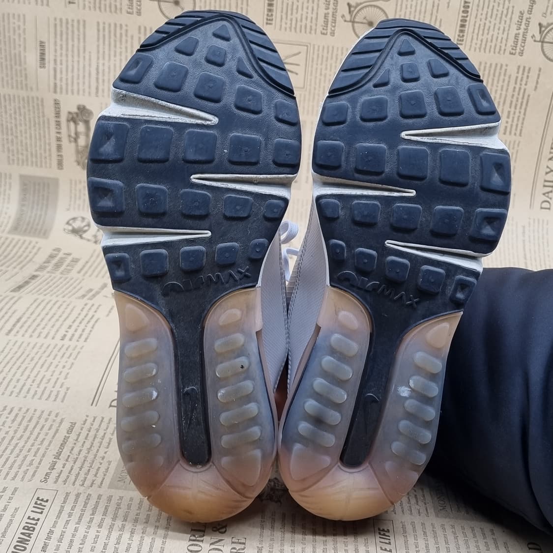 나이키 에어맥스2090 여성운동화235 상품이미지3