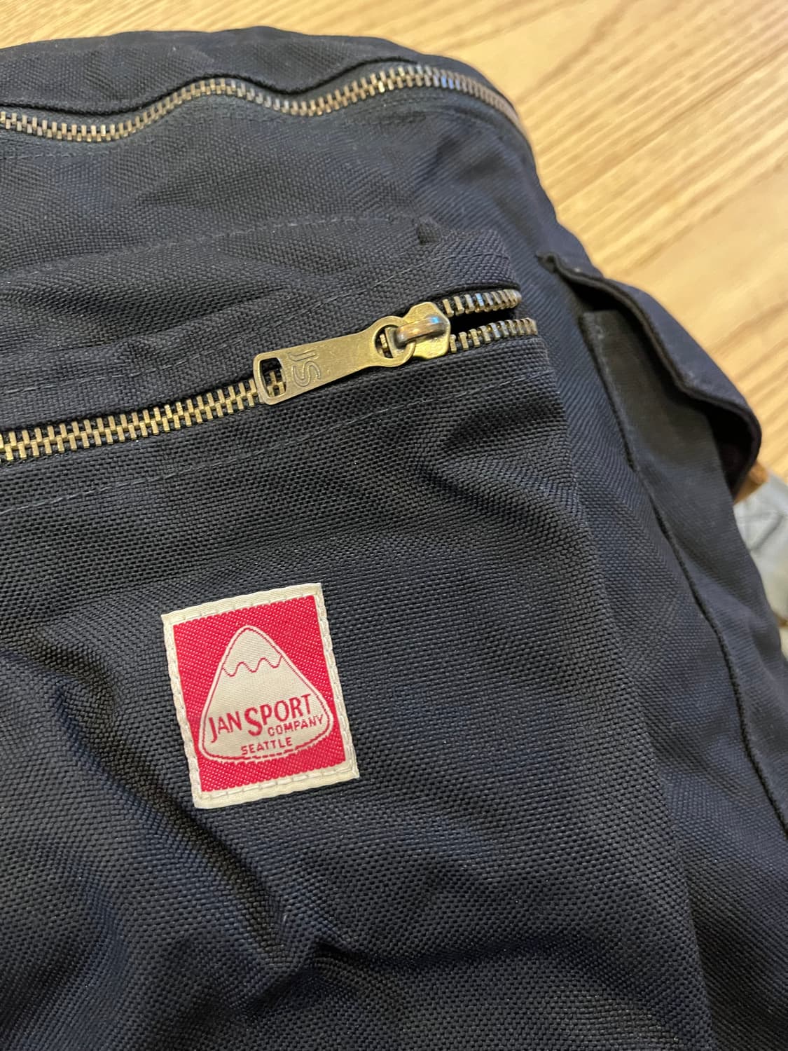 빈티지 잔스포츠 시애틀 헤리티지 백팩 상품이미지3