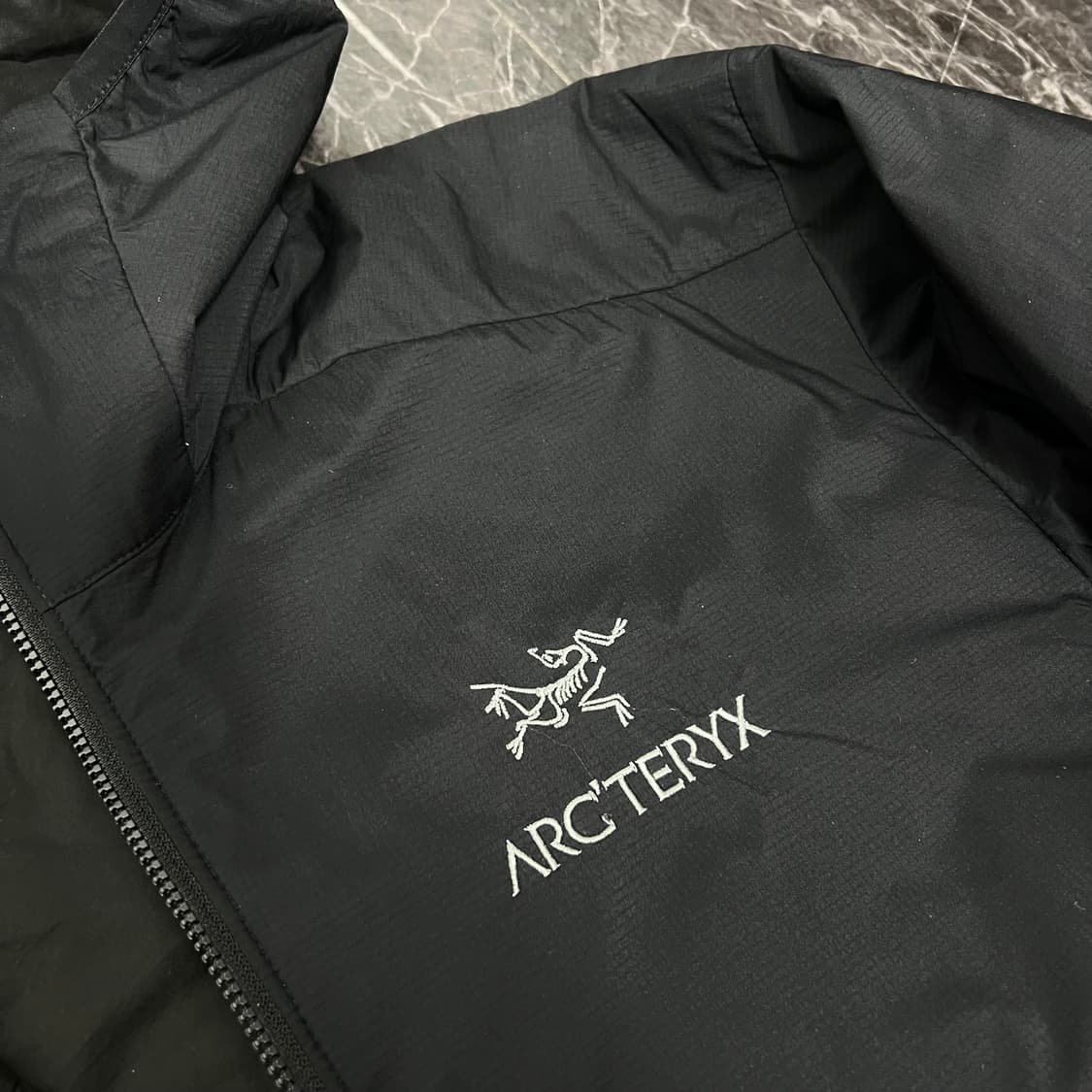 아크테릭스 23AW 아톰 후디 자켓 상품이미지4
