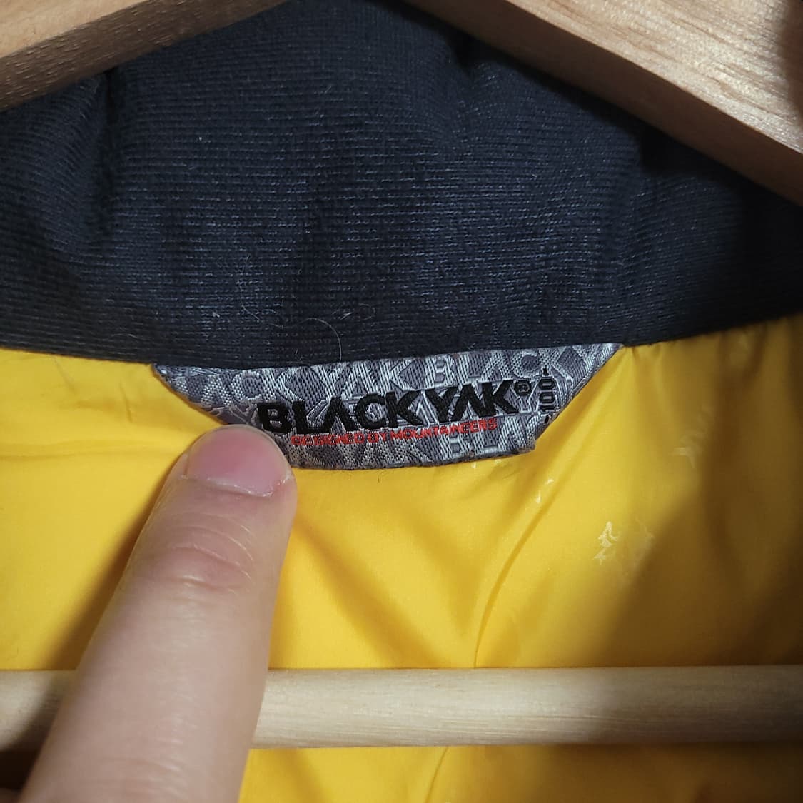 (100) 블랙야크 그린/옐로우 배색 패딩 눕시 상품이미지2