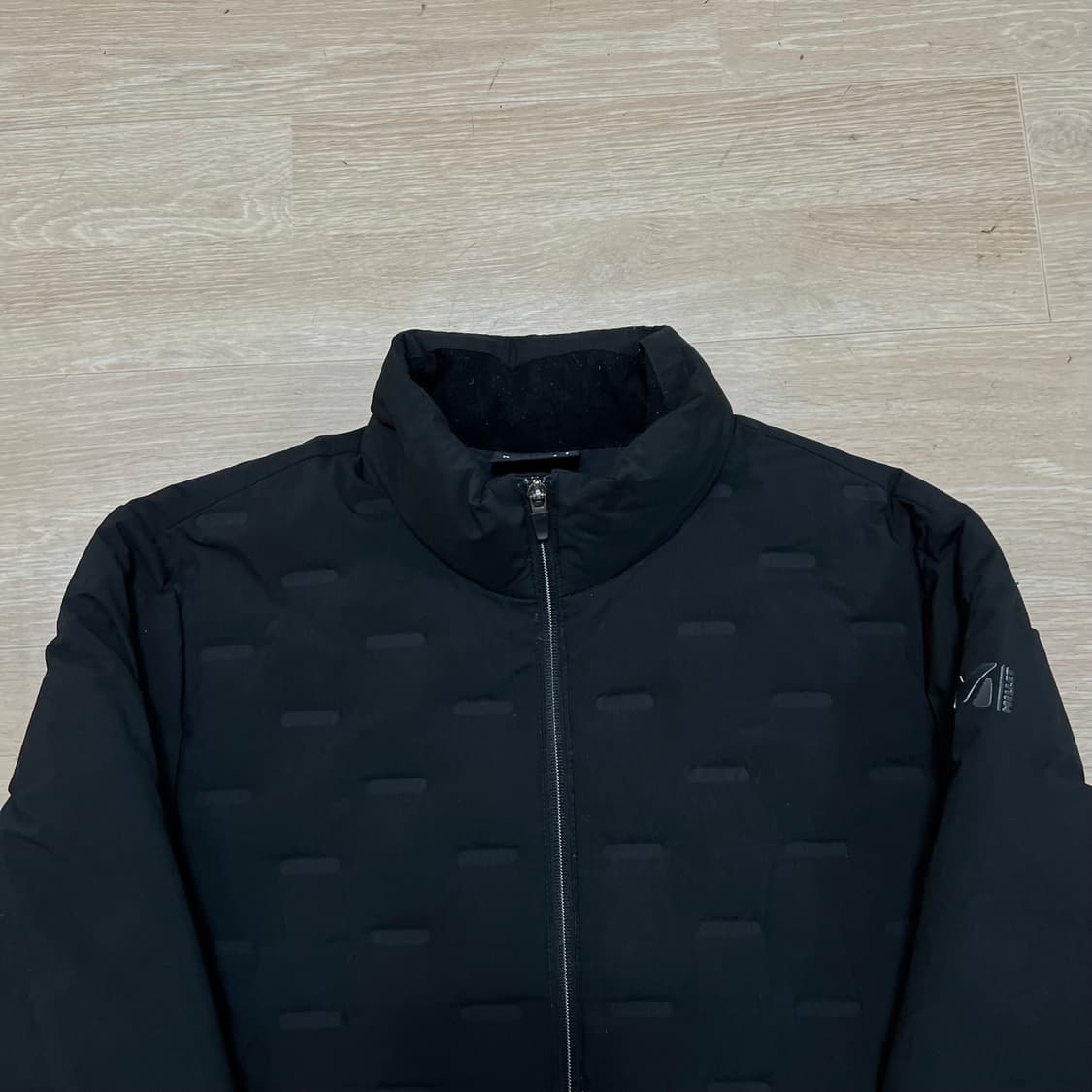 밀레 덕다운 경량패딩 점퍼 [블랙] M/95 상품이미지2