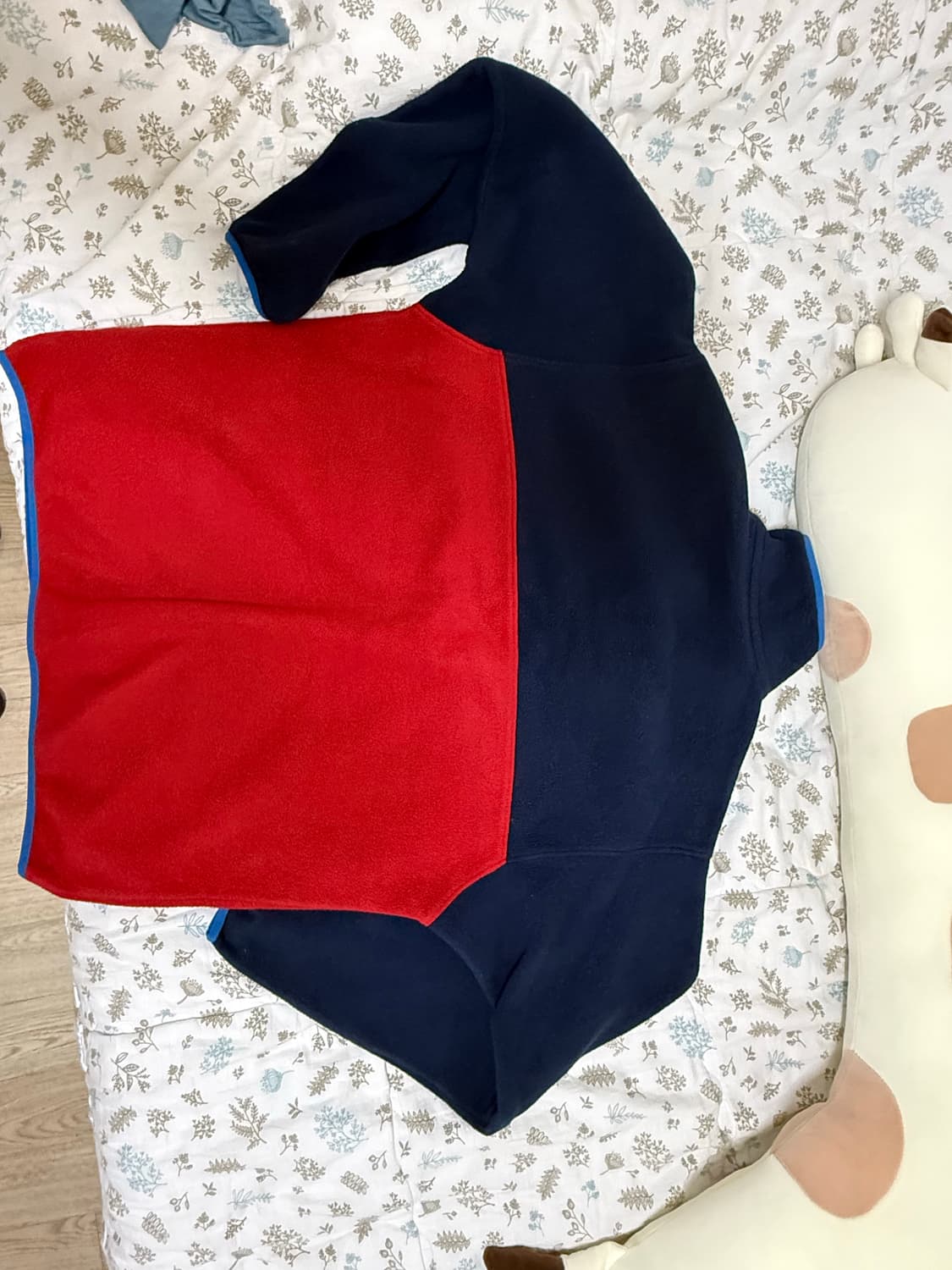 파타고니아 신칠라 L 네이비레드 켄달제너 상품이미지2