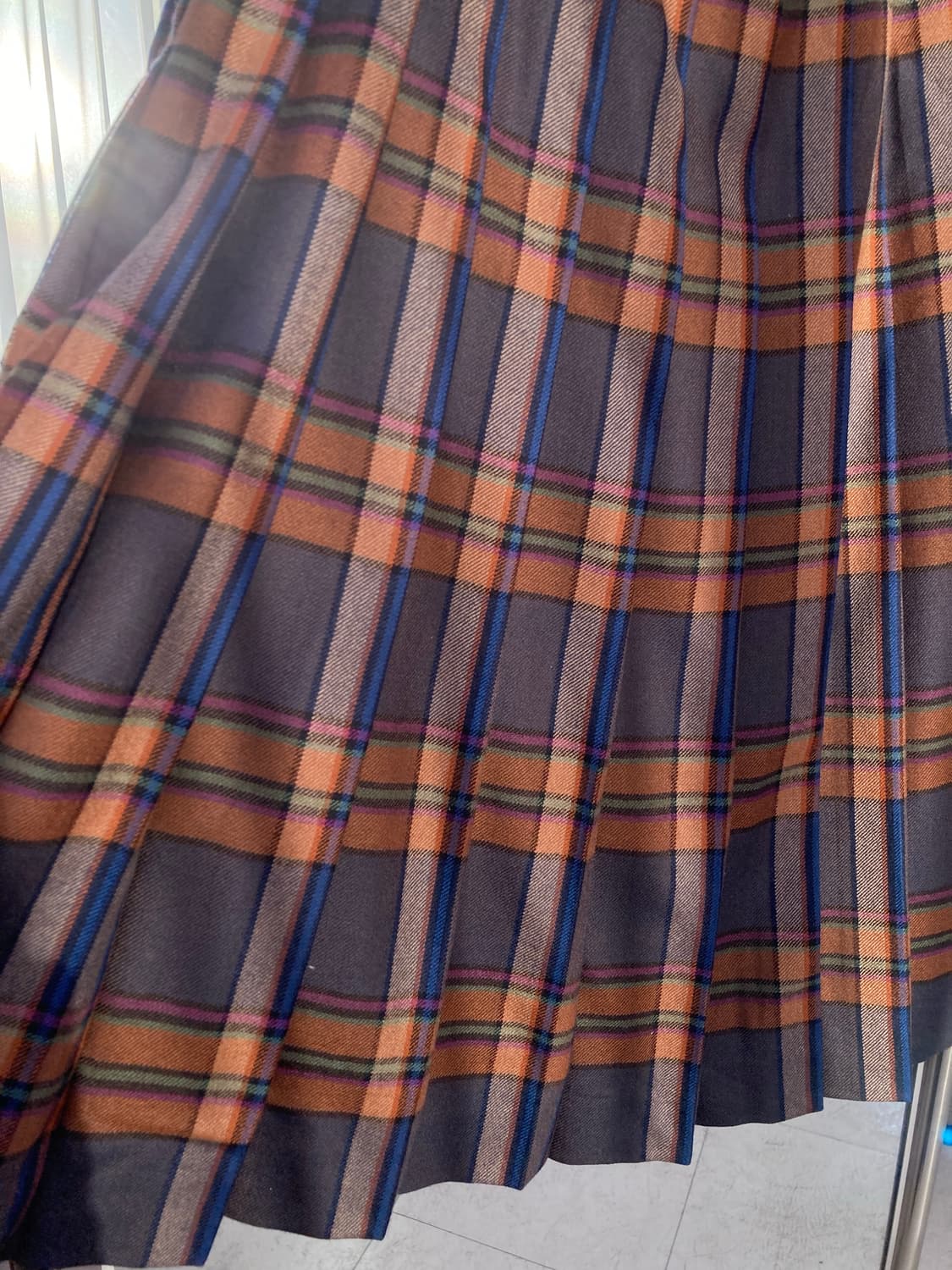 빈티지 울 브라운 체크 플리츠 미디 스커트 상품이미지3