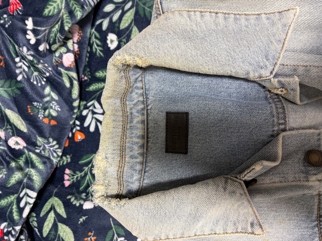 생로랑 데님자켓(연청) L사이즈 상품이미지3