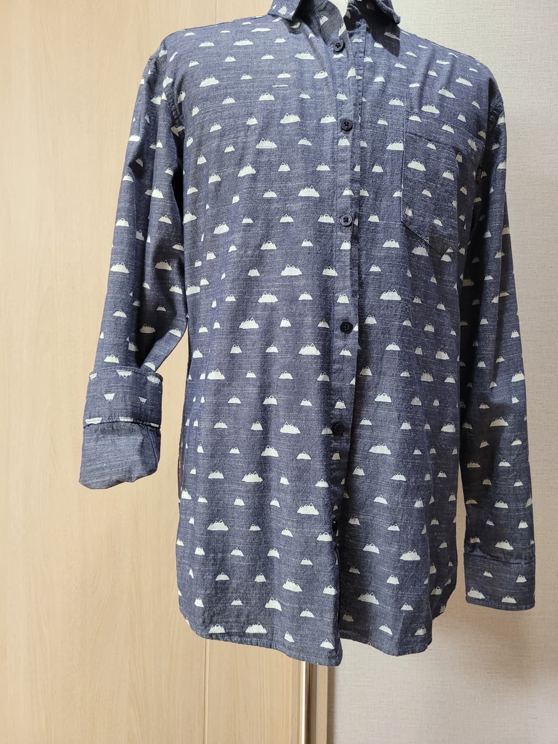 WESC 남자 패턴프린트 샴브레이 셔츠 M 네이비 상품이미지3
