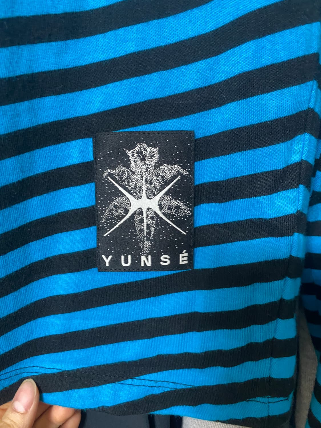 윤세 해치 스트라이프 티셔츠 블루 상품이미지5