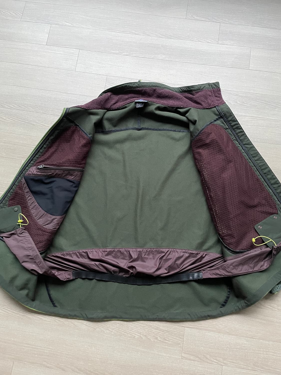 파타고니아 화이트 스모크 자켓 그린  상품이미지6