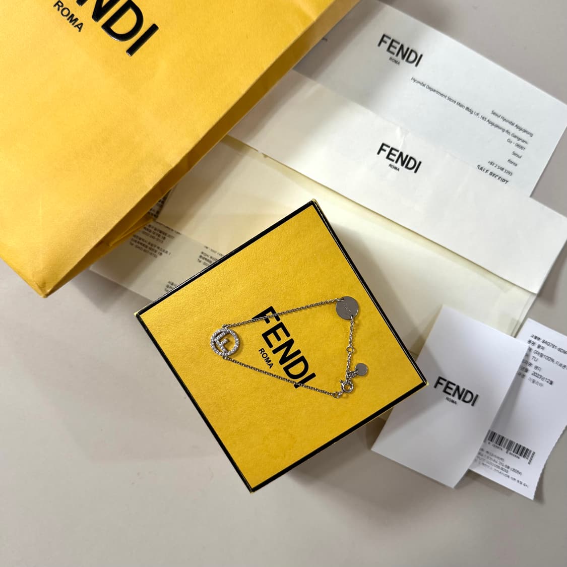 [백화점판/당일출고]펜디 F 이즈 팔찌 상품이미지1