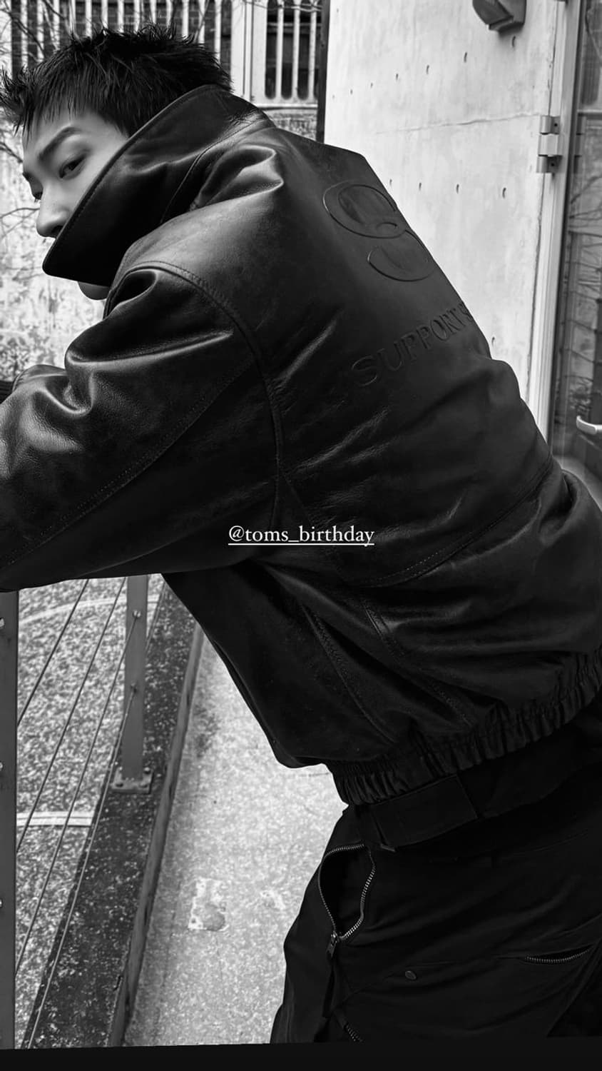 톰스벌스데이 서포트시리즈 레더 봄버 자켓 발렌시아가  상품이미지7