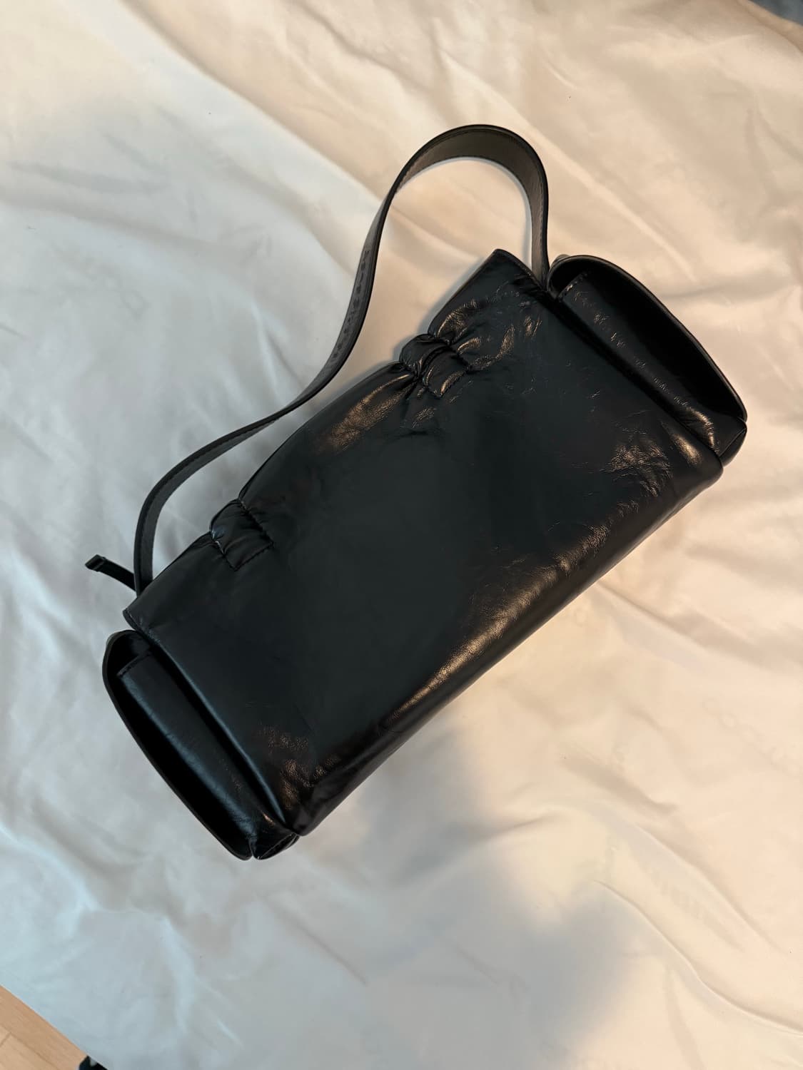 아크네 스튜디오 멀티포켓 백 상품이미지4