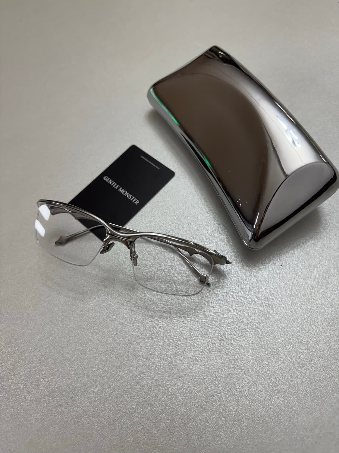 젠틀몬스터 크로02 상품이미지2