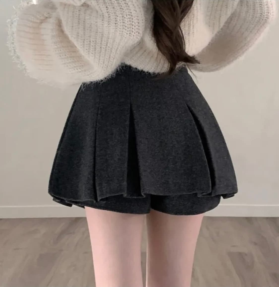 [새제품.바로배송] 루밍엘리스 도톰 기모 플리츠 미니스커트 s 상품이미지3