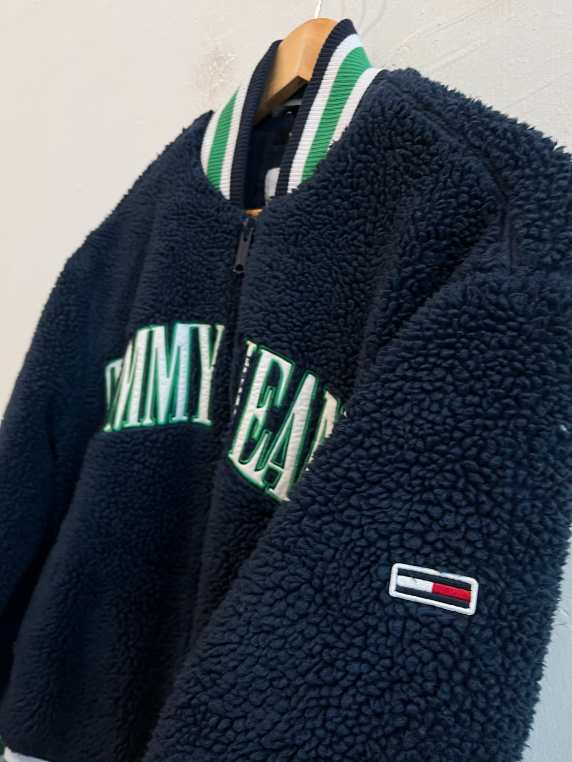 타미힐피거 컬리진 플리스 스타디움 자켓 상품이미지2