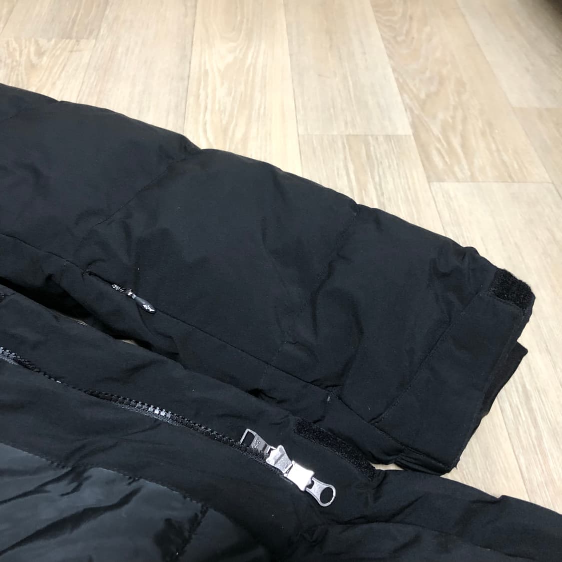 (105 / XL) 그렉노먼 거위털 구스다운 롱패딩 블랙 상품이미지8