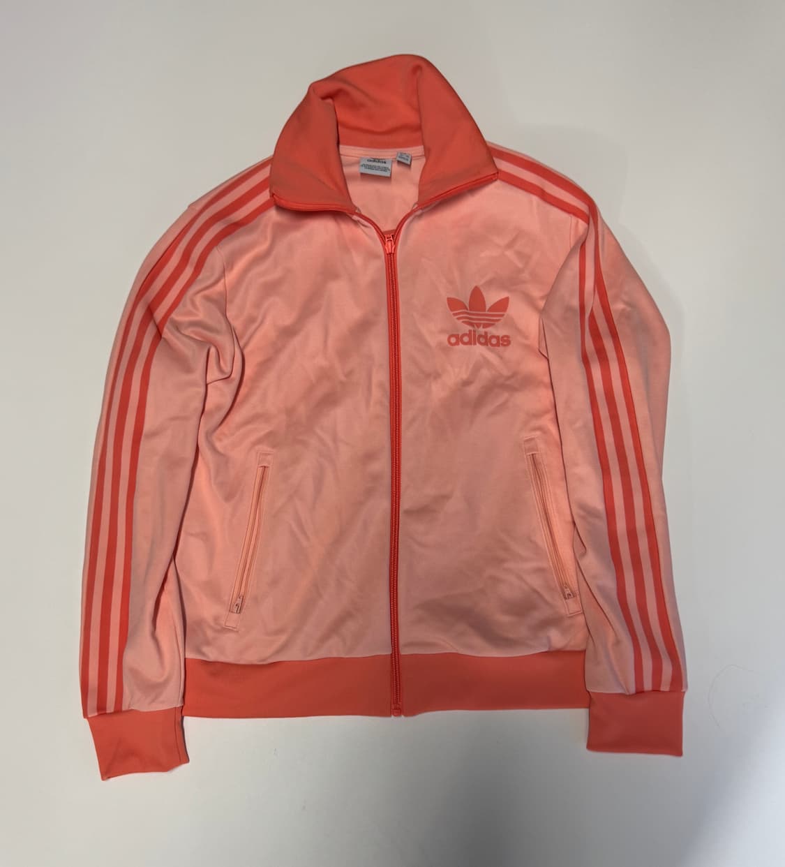 최신!! 여성 아디다스 24년도 클래식 트랙탑 져지 글로우핑크 상품이미지1