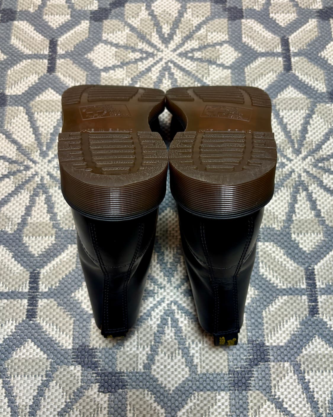 (260) 닥터마틴 1460 빈티지 MIE 8홀 레이스업 부츠 블랙 상품이미지8